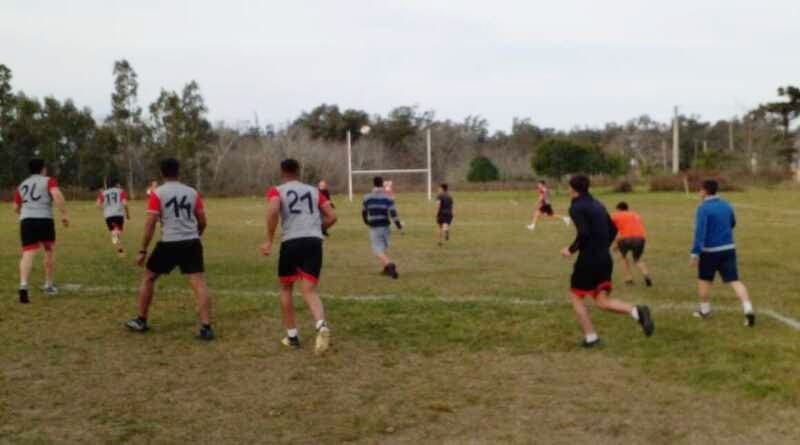 Partido de fútbol entre Centros