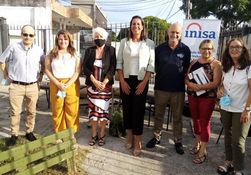 Representantes de Ceconeu y directorio de Inis